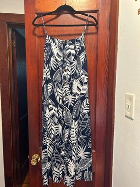 Old Navy Navy and White Leaf-Print Button-Front Midi Dress with Spaghetti Straps